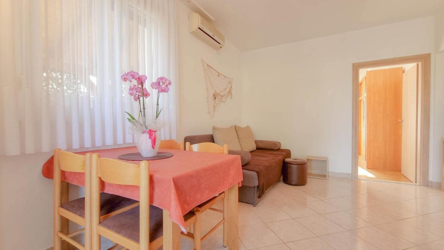 Bosko Appartement Umag Buitenkant foto